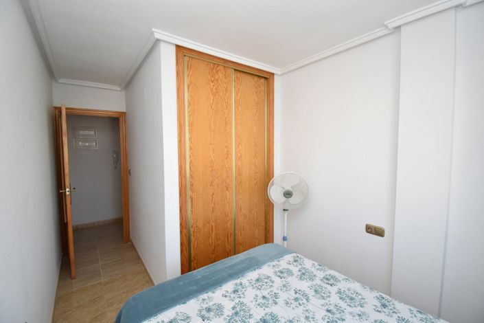Image No.8-2 Bed Property for sale