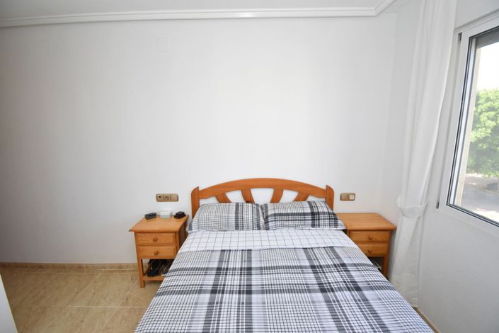 Image No.9-2 Bed Property for sale