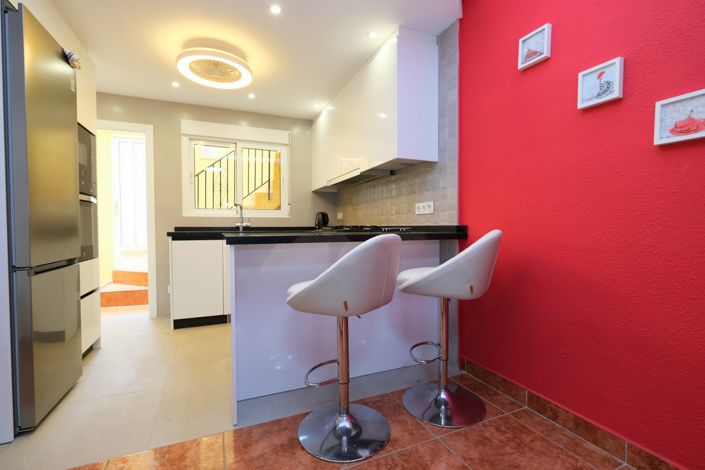 Image No.6-2 Bed Bungalow for sale