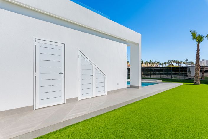 Image No.26-3 Bed Villa for sale
