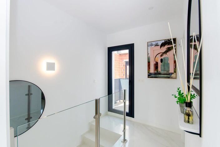 Image No.13-3 Bed Townhouse for sale