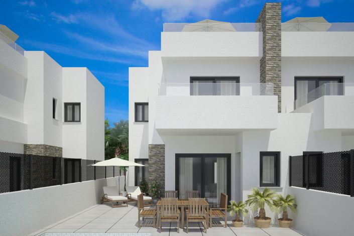 Image No.21-3 Bed Townhouse for sale