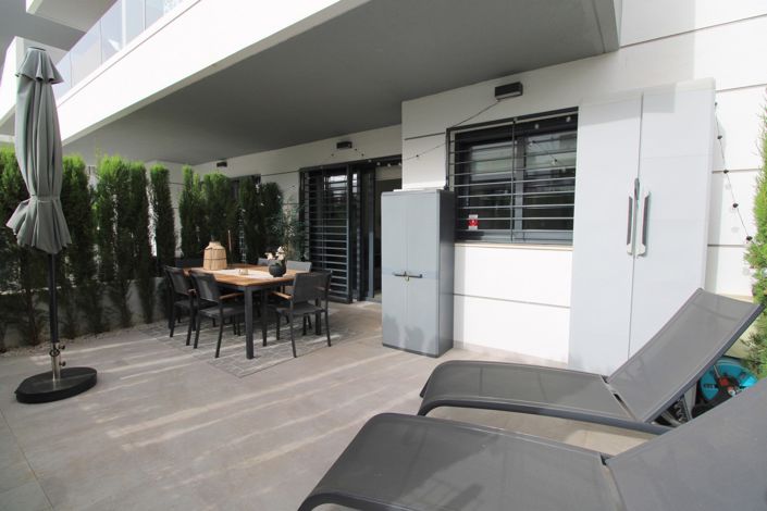 Image No.14-2 Bed Property for sale