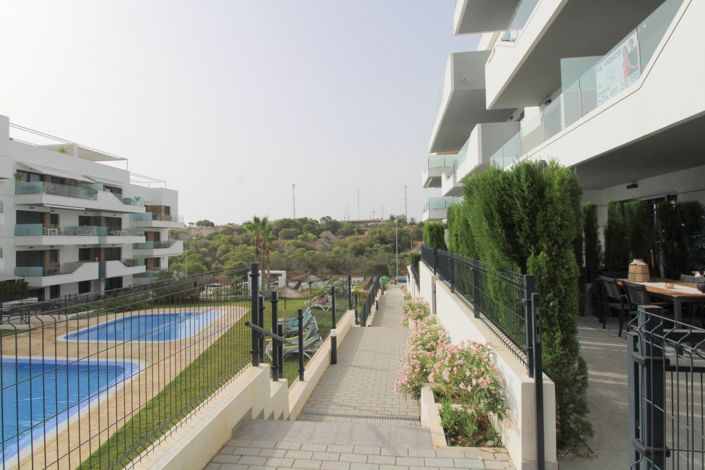 Image No.21-2 Bed Property for sale