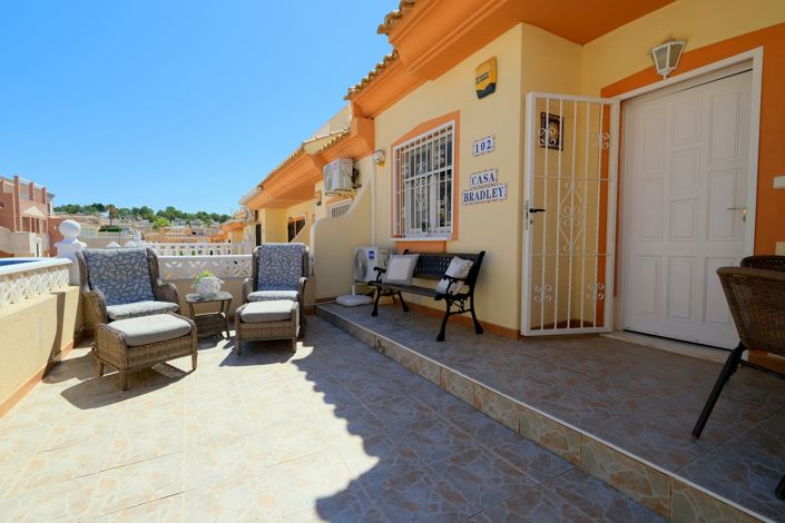 Image No.8-2 Bed Bungalow for sale