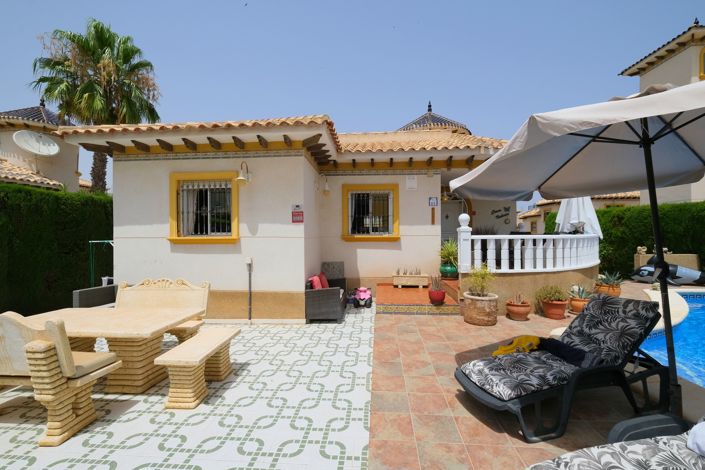 Image No.20-2 Bed Villa for sale