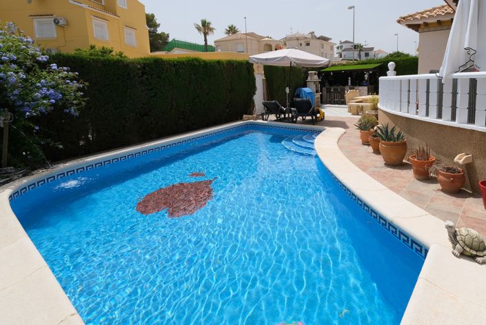 Image No.25-2 Bed Villa for sale