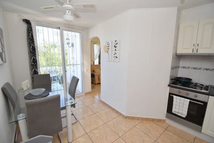 Image No.11-2 Bed Townhouse for sale