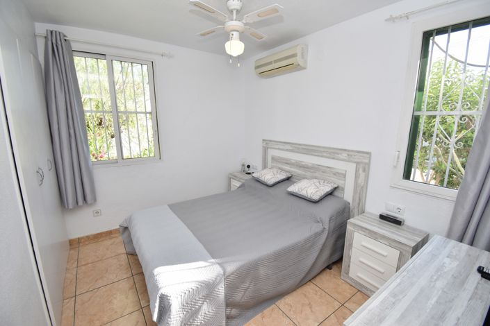 Image No.21-2 Bed Townhouse for sale