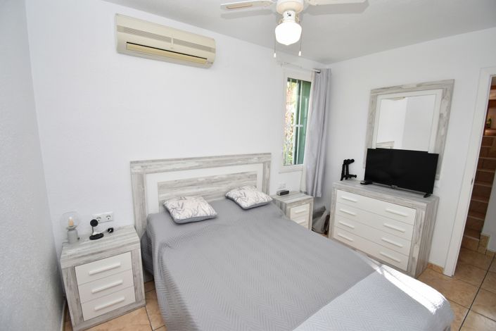 Image No.22-2 Bed Townhouse for sale