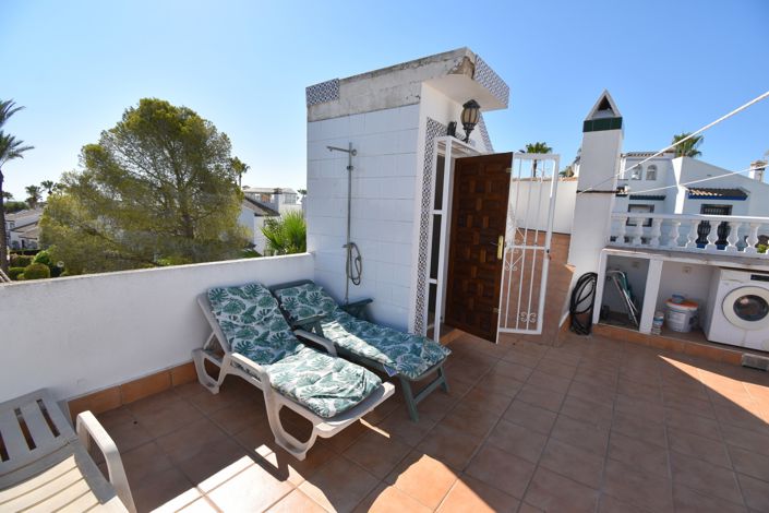 Image No.25-2 Bed Townhouse for sale