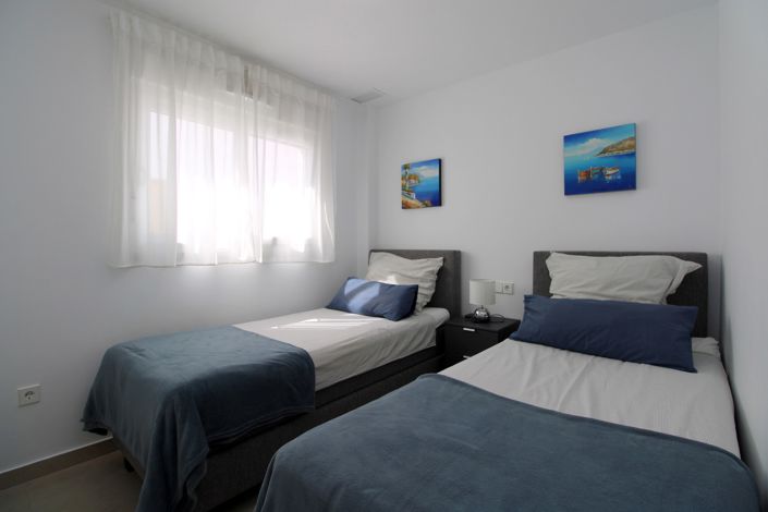 Image No.14-2 Bed Property for sale