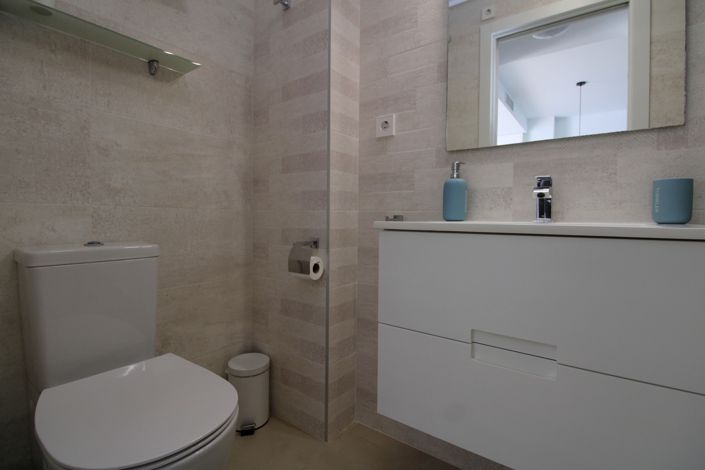 Image No.16-2 Bed Property for sale