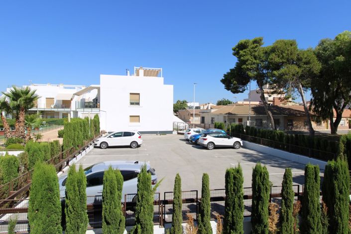 Image No.21-2 Bed Property for sale
