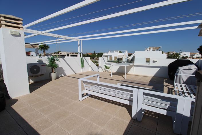 Image No.23-2 Bed Property for sale