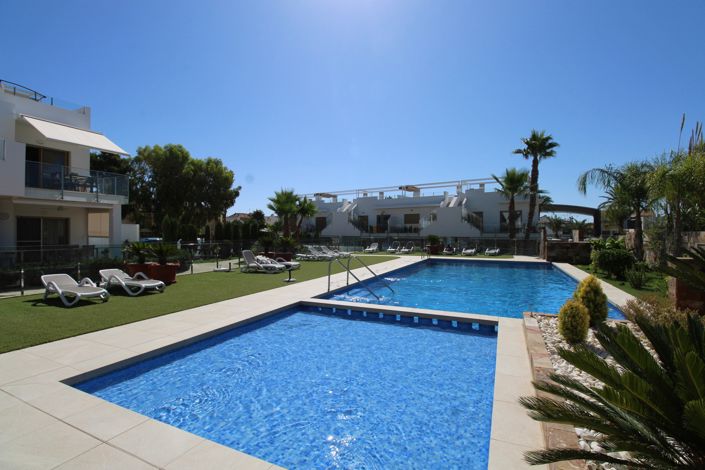 Image No.27-2 Bed Property for sale