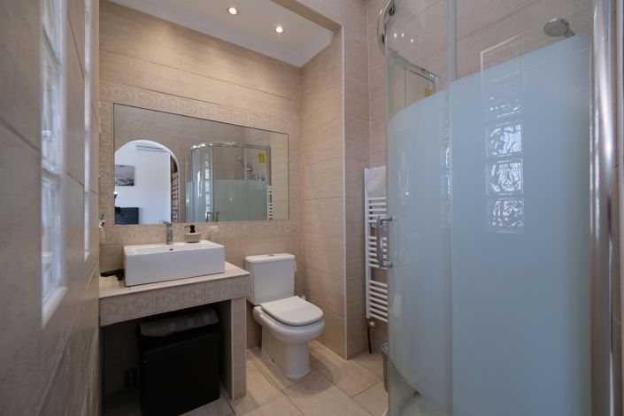 Image No.24-5 Bed Villa for sale