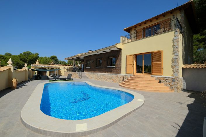 Image No.3-5 Bed Villa for sale