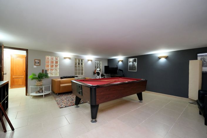 Image No.33-5 Bed Villa for sale