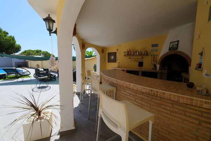 Image No.38-5 Bed Villa for sale