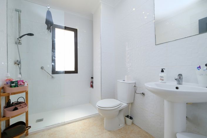 Image No.14-2 Bed Villa for sale