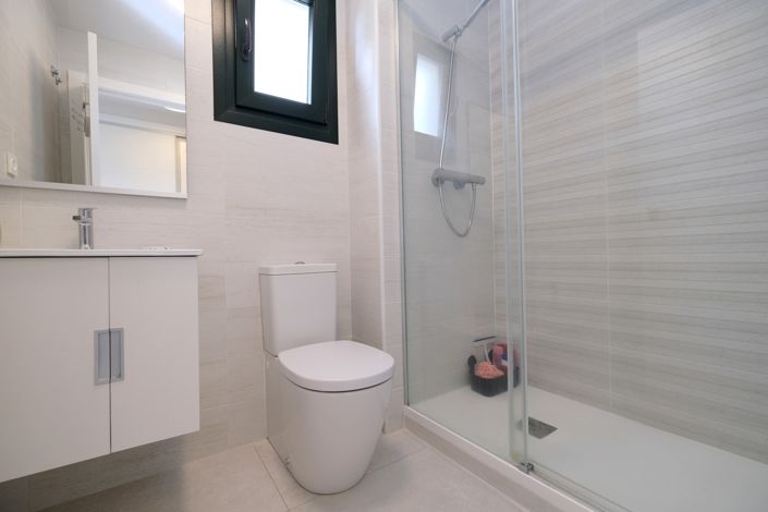 Image No.13-3 Bed Apartment for sale