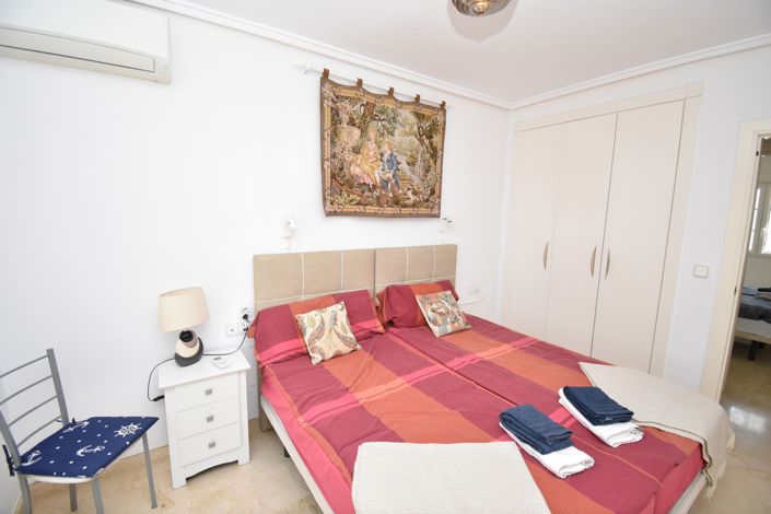 Image No.13-2 Bed Townhouse for sale