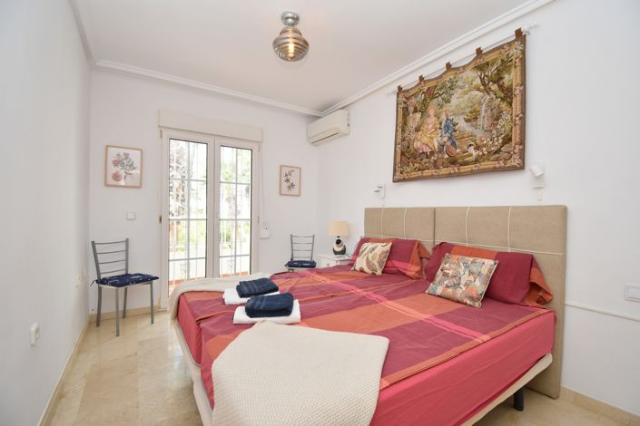 Image No.14-2 Bed Townhouse for sale