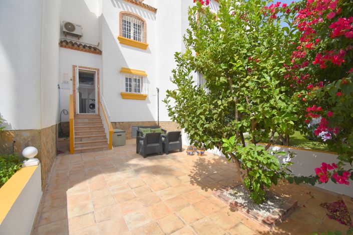Image No.22-2 Bed Townhouse for sale