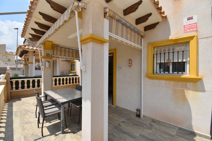 Image No.21-2 Bed Townhouse for sale
