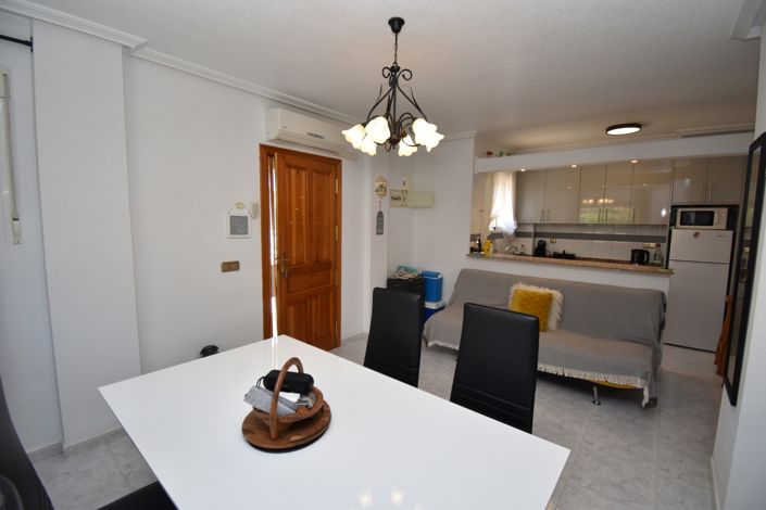 Image No.7-2 Bed Townhouse for sale