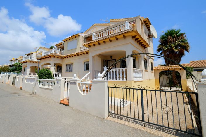 Image No.18-3 Bed Villa for sale