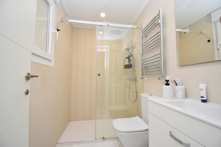 Image No.20-2 Bed Villa for sale