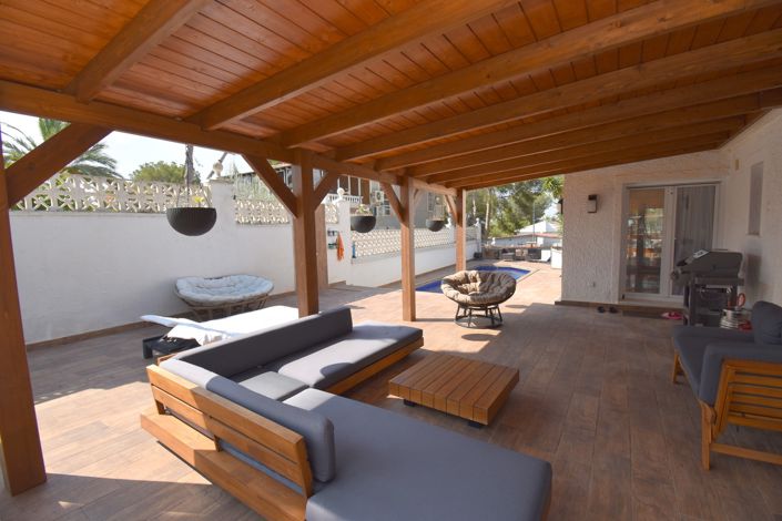 Image No.26-2 Bed Villa for sale