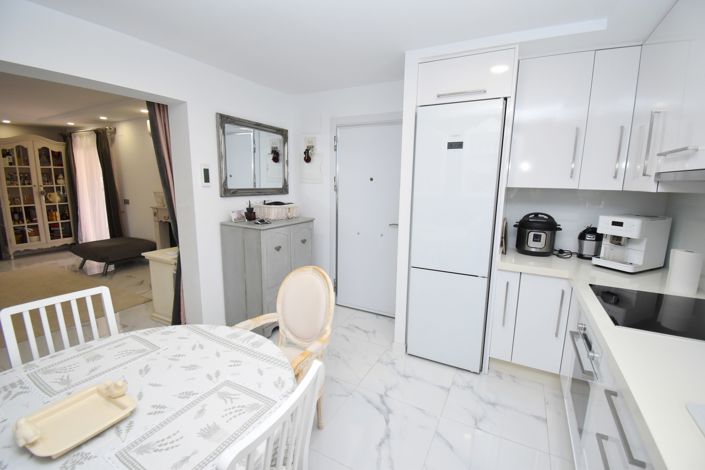 Image No.6-2 Bed Villa for sale