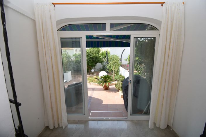 Image No.15-2 Bed Bungalow for sale