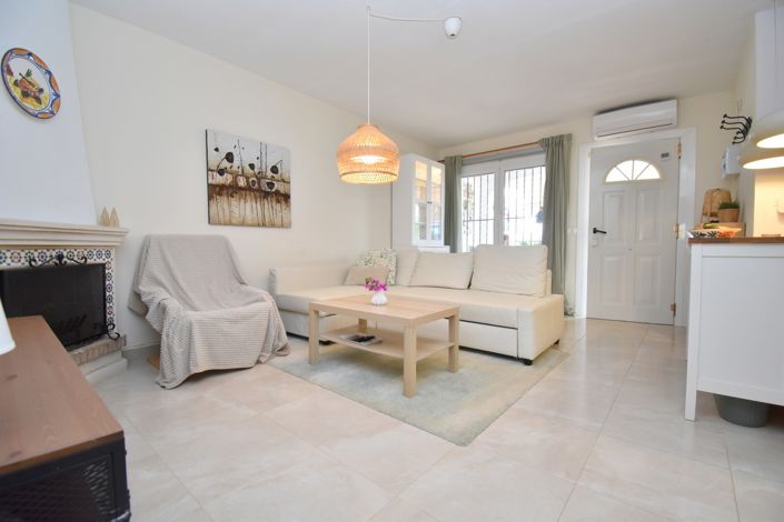 Image No.8-2 Bed Bungalow for sale