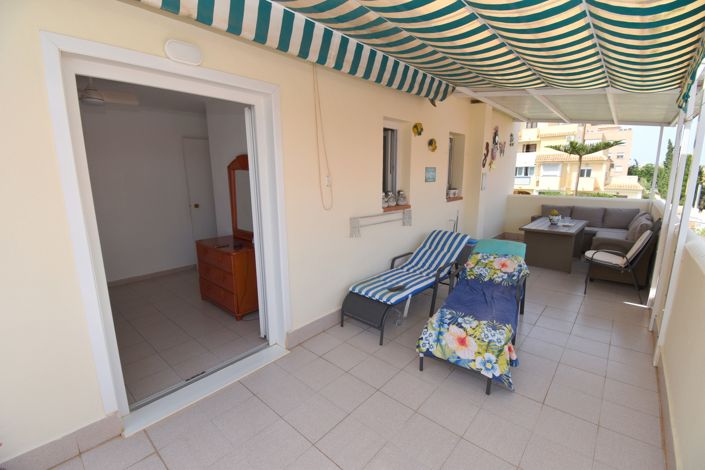 Image No.15-2 Bed Property for sale