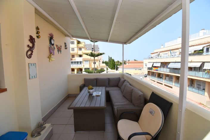Image No.17-2 Bed Property for sale