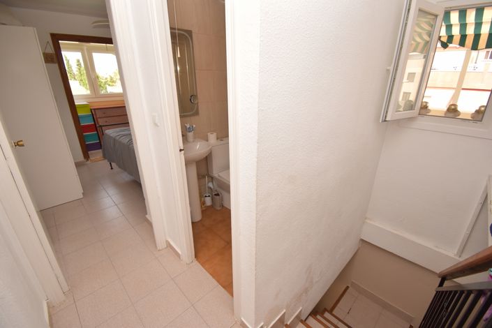 Image No.9-2 Bed Property for sale