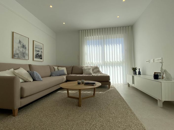 Image No.10-2 Bed Apartment for sale