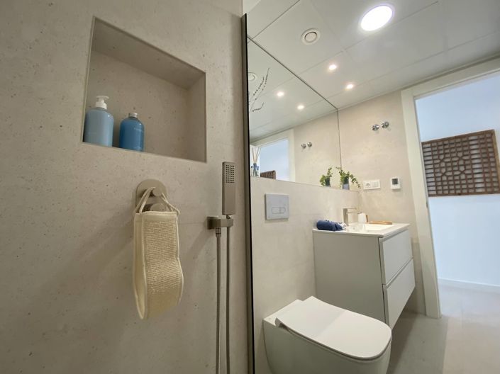 Image No.15-2 Bed Apartment for sale