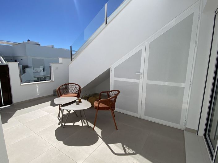 Image No.22-2 Bed Apartment for sale
