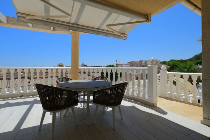 Image No.12-5 Bed Villa for sale