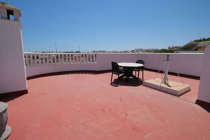Image No.14-5 Bed Villa for sale