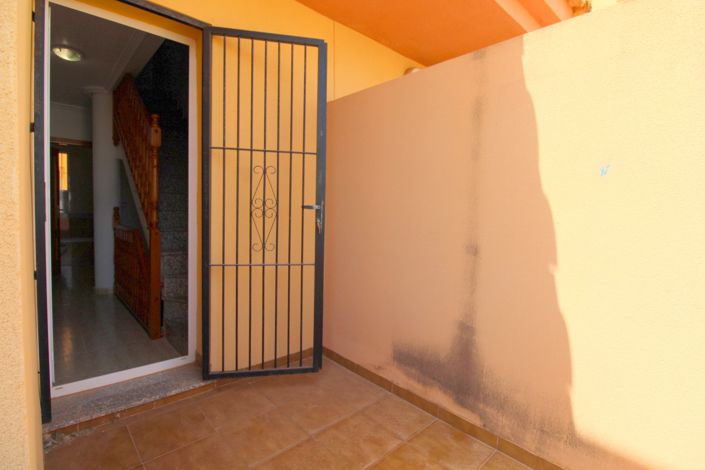 Image No.18-3 Bed Townhouse for sale