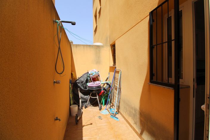 Image No.24-3 Bed Townhouse for sale