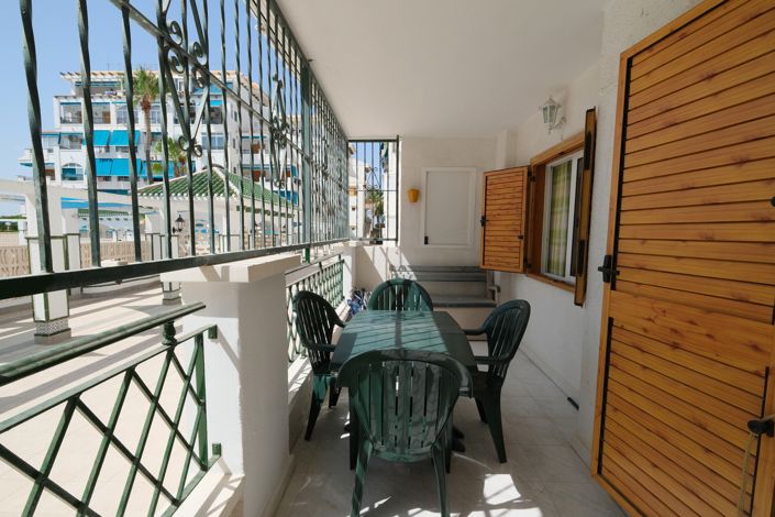Image No.14-2 Bed Property for sale