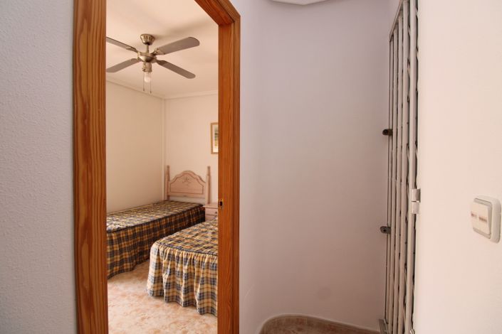 Image No.11-2 Bed Townhouse for sale