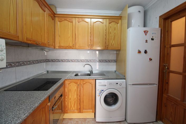 Image No.5-2 Bed Townhouse for sale